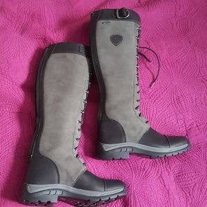 NWT! Ariat Gortex Boots